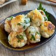 丸めて焼くだけ♩エビの大葉団子