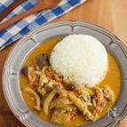 簡単エスニック♡サバ缶としめじのココナッツミルクカレー