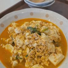 節約中でもボリューム満点!ご飯がすすむ★ピリ辛ツナ豆腐