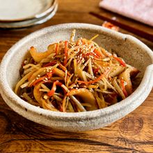 食卓にあるとうれしい♪【さつま揚げ入りきんぴらごぼう】