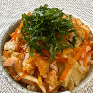 楽ラク手抜キッチン🐶🐾の作ってみた!投稿(【絶品すぎた！鮭ときのこの混ぜご飯】簡単なのに旨味たっぷり)