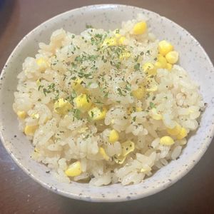 あっこの作ってみた!投稿(バター醤油香る♡とうもろこしの炊き込みご飯【#炊飯器】)
