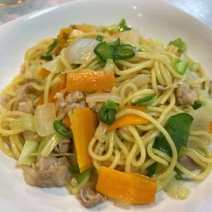 猫ママの作ってみた!投稿(給食のうま塩焼きそば)