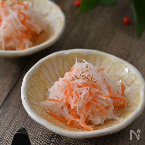 【紅白なます】簡単！いつもの野菜でさっと作れるおせちの定番