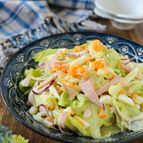 レタスとハムの卵たっぷりサラダ