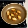 ロールパンクルトンのシーザー風サラダの工程1