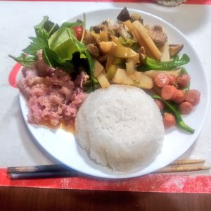 moの作ってみた!投稿(豚バラと長いものガーリックバター醤油炒め【#オイル不要】)