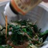 シャキシャキおいしい♪にらと豆もやしのごまドレサラダの工程3