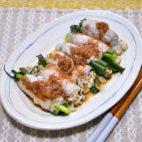 えのきとネギの豚肉巻き焼き（梅肉ポン酢かけ）