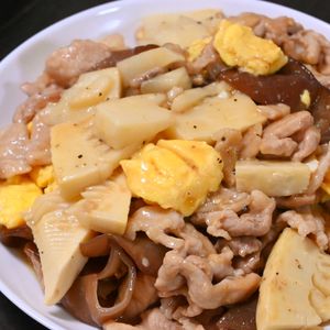 こざかなの作ってみた!投稿(行列の中華屋さんの🍚ふんわり甘～い🤭豚肉と玉子のいりつけ)