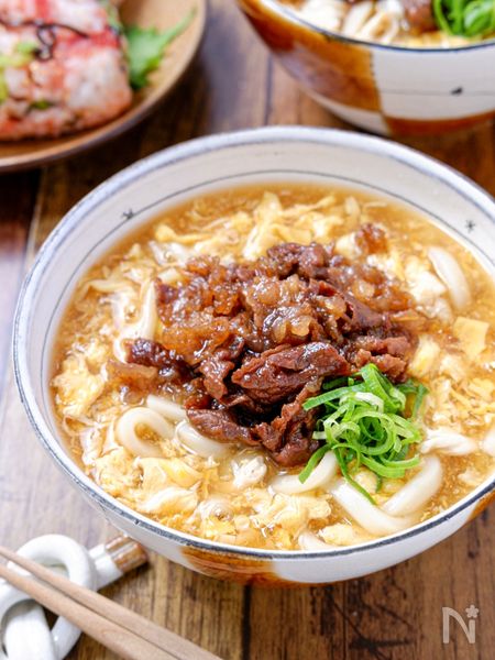 【甘辛肉のふわとろ卵あんかけうどん】甘めの味付けがおいしい♡