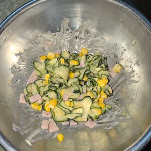 KUMIKOの作ってみた!投稿(【ズッキーニとコーンのマヨサラダ】火を使わない華やか副菜)
