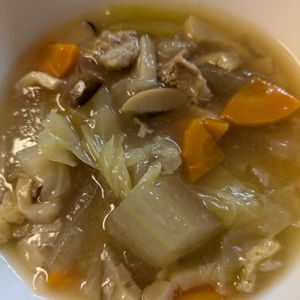 かめちゃん🐢の作ってみた!投稿(『冬瓜と豚肉のとろとろスープ』野菜たっぷり！具だくさん♪)