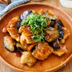 『鶏肉となすの甘酢だれ炒め』照りっと絡む♡ご飯がすすむ♪