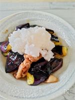 【ナスと豚肉の旨炒め】大根おろしを添えてさっぱり食べられます