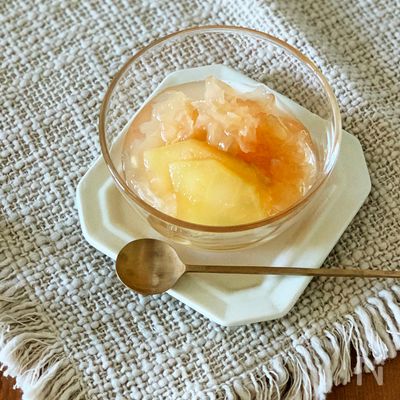 白きくらげとりんごのシナモンコンポート