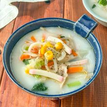 旨味が美味しい♪野菜たっぷりチャンポンスープ