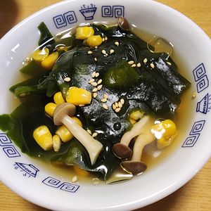 ナムディの作ってみた!投稿(【わかめとコーンのスープ】キノコもたっぷり♪5分で完成！)