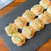 【卵のパックで!】生ハム手毬寿司
