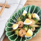 えびとブロッコリーのオイスター風味☆ゆで卵添え