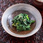 【春菊とほうれんそうのごまマヨあえ】緑かさなる♪