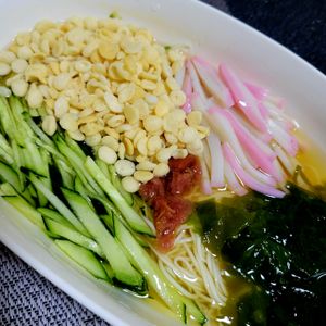 ヴェルの作ってみた!投稿(うどんスープでさっぱりと！冷やしたぬきそうめん)