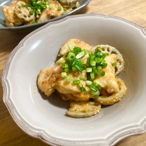 ゆかりの作ってみた!投稿(ワンパンで冬の味◎【鶏むね肉とれんこんの甘味噌炒め】)