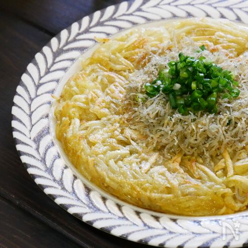 山盛りしらすで食べる カリッ!もちっ♡じゃがいもガレット
