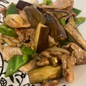 すみれの作ってみた!投稿(【ご飯おかわり♡】豚こま茄子ピーマンの中華風スタミナ炒め！)