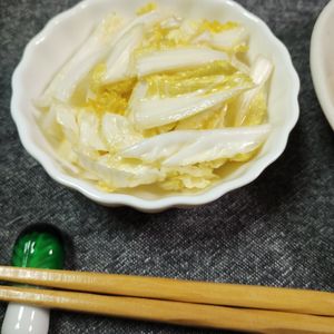 M＊Pの作ってみた!投稿(白菜の中心部分で作る甘くて旨い！無限サラダ♪)