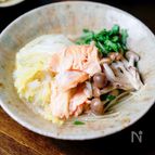 【塩ざけと白菜のしょうが鍋】食べればほっこり♪
