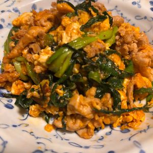 みきプルーンの作ってみた!投稿(【豚肉とニラ卵の甘辛丼】まさに天才的な味！！時短でランチにも)