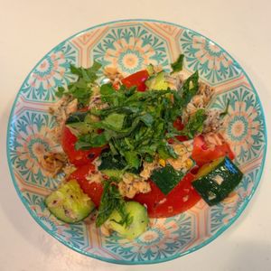 みわの作ってみた!投稿(切って混ぜるだけ！【夏のさっぱりサラダ】)