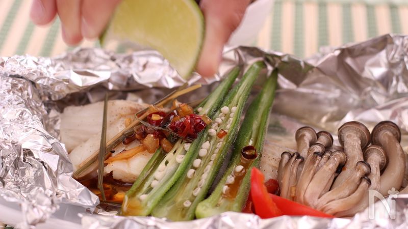 白身魚のレモングラス蒸し 焦がしにんにくスイートチリソース By 川津由紀子 レシピサイト Nadia ナディア プロの料理家のおいしい レシピ