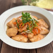 暑い日にぴったり！【鶏むね肉の南蛮漬け】