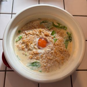 mi-koの作ってみた!投稿(春キャベツ入り♪ミルクチキンラーメン)
