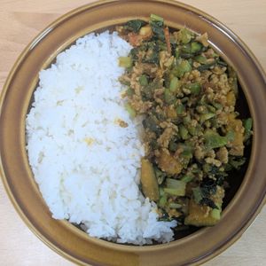 ゆいの作ってみた!投稿(【たっぷり野菜のお醤油キーマ】調味料３つで簡単おいしい！)