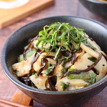 お手軽レンチン！レンコンと青じその梅肉塩昆布和え