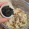 豆腐干とキャベツの中華風ごまポン和えの工程3
