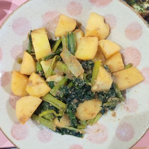 milkの作ってみた!投稿(じゃがいもと小松菜のめんつゆ・ごま炒め)