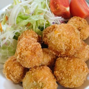 ゆみの作ってみた!投稿(はんぺんで節約♪【ツナと枝豆コーンボールフライ】)