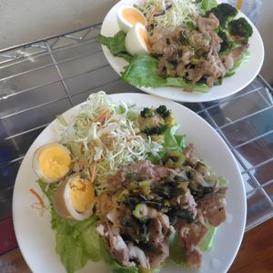 はぴまんの作ってみた!投稿(【豚肉のさっぱりネギだれ炒め】食材2つ！10分おかず♪)