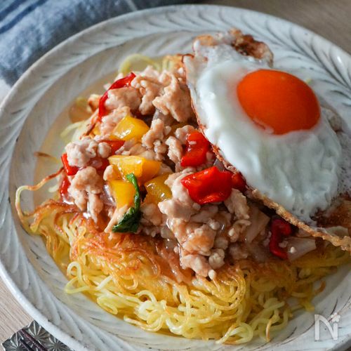 【暑い日にぴったりのエスニック麺】ガパオあんかけ焼きそば