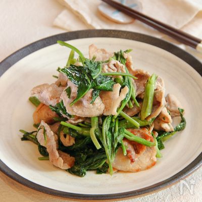 豚肉と空芯菜のにんにく炒め