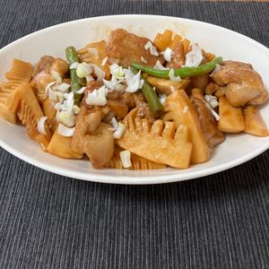 あすかの作ってみた!投稿(『たけのこと鶏肉の甘辛炒め』旬のたけのこでご飯が進む!!)