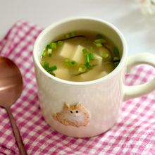 お湯を注ぐだけ♡豆腐と塩こんぶの即席カップ味噌汁