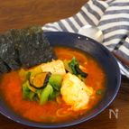 《低糖質　燃焼スープ》豆腐とレタスと落とし卵のコチュスープ