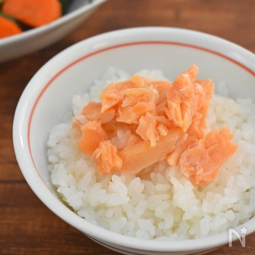 【最強！白いご飯のおとも】鮭フレーク