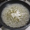食卓にあると嬉しい「厚揚げと小桜のおかか煮」の工程1