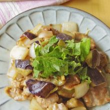 時短でほっこり。豚肉となすの梅味噌炒め煮（夏の養生ごはん）